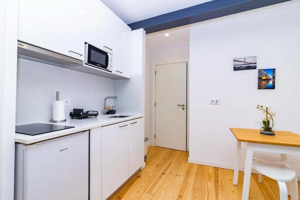 Apartment Mourarias Place - Yellow Studio Lisbon