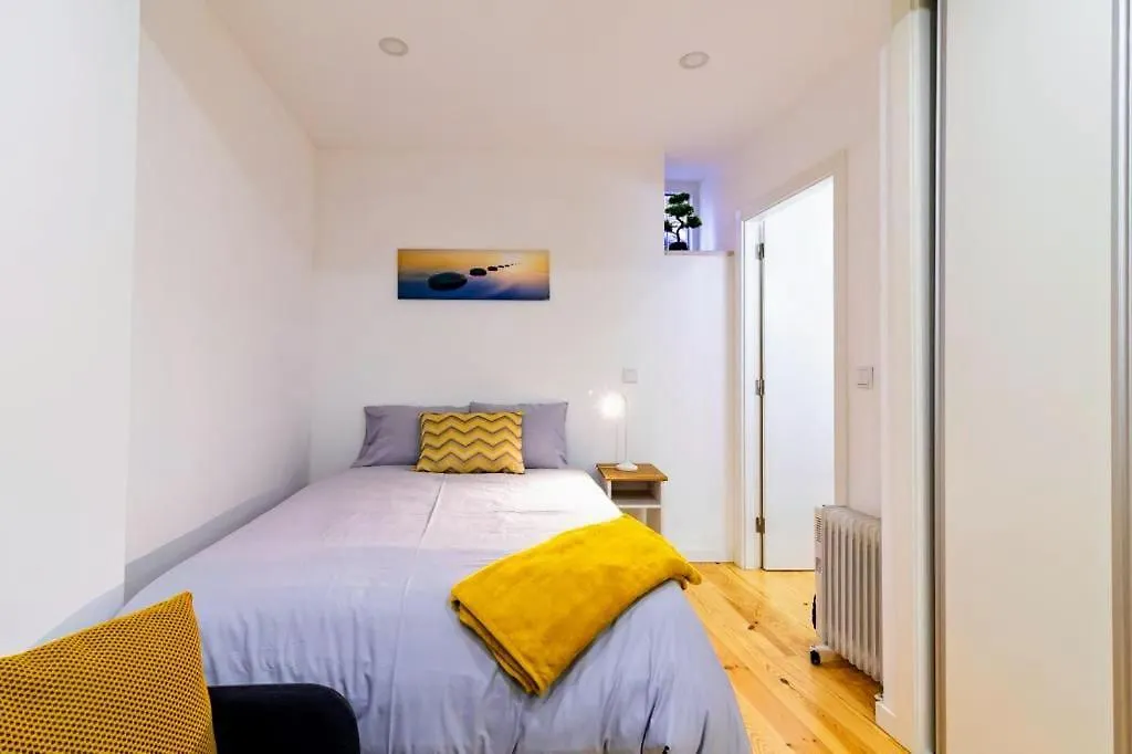 Mourarias Place - Yellow Studio Lisboa 0*,  البرتغال